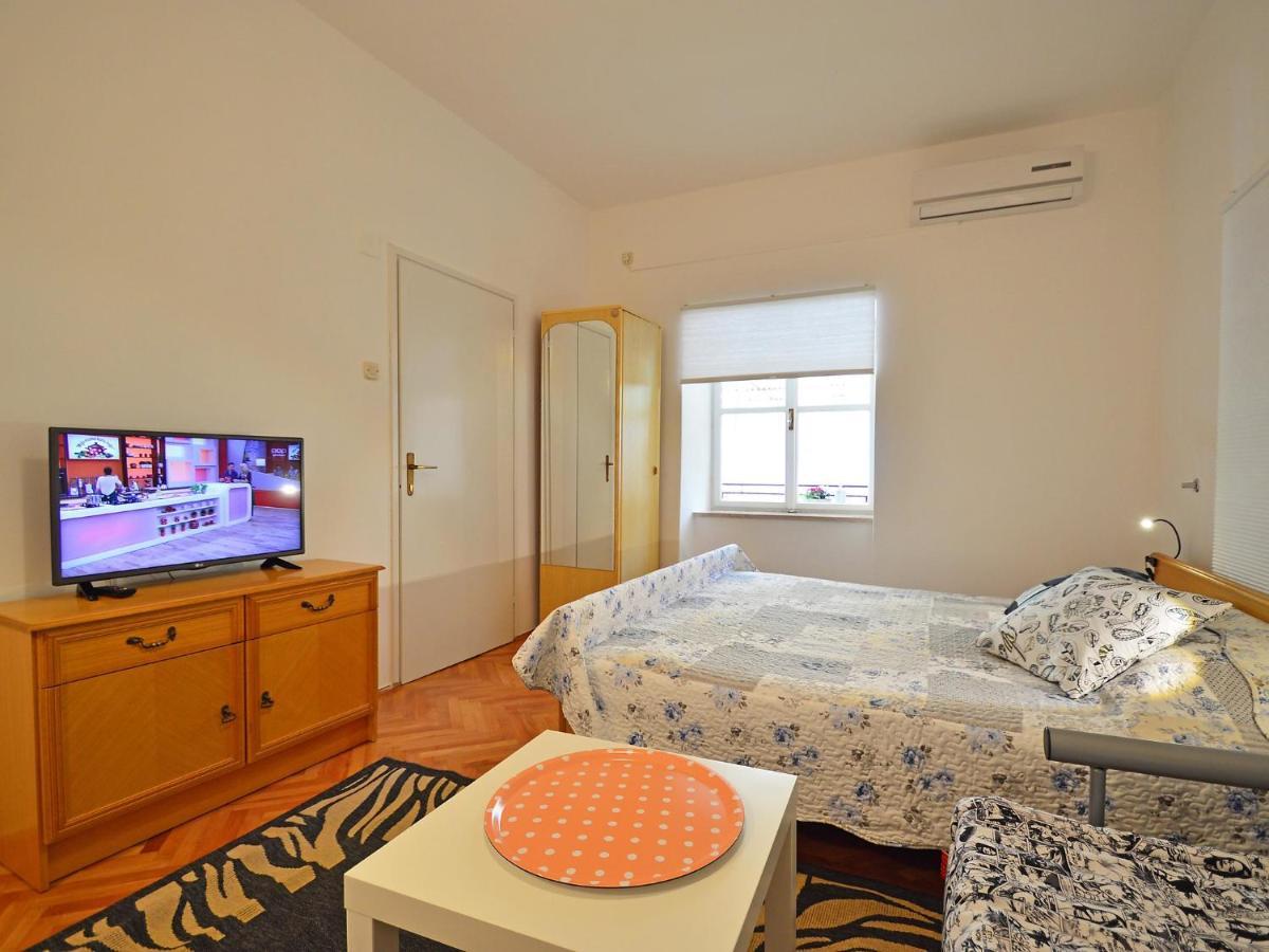 Apartment Cmiljina-1 Senj  Exteriér fotografie